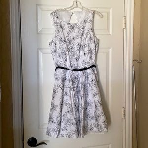 Black & white floral sundress